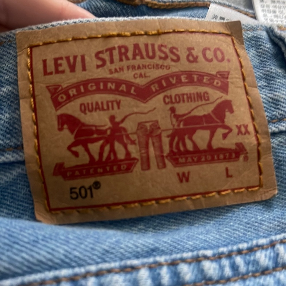 501 Jean shorts w rips!